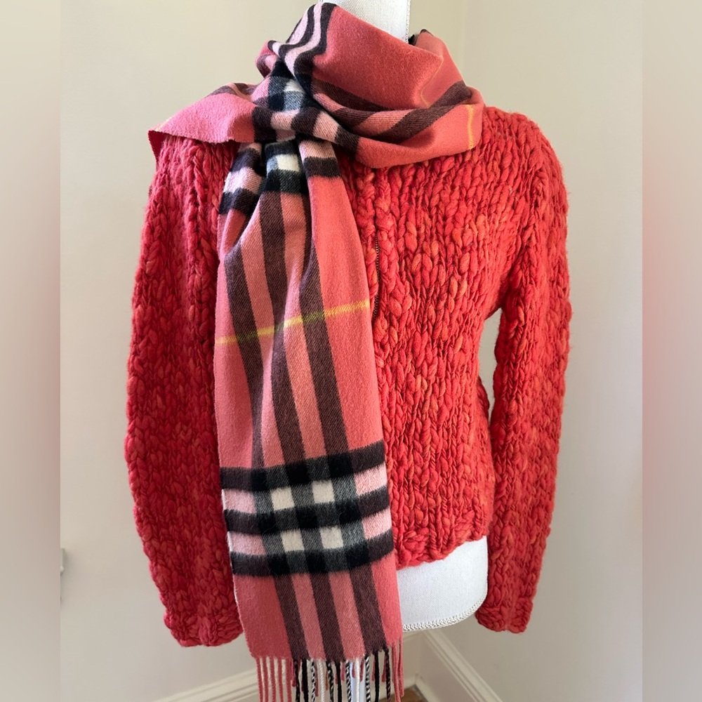 Burberry Classic Check Cashmere Scarf Salmon Pink - Picture 9 of 9